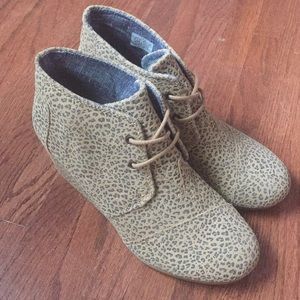 toms cheeta print wedge bootie